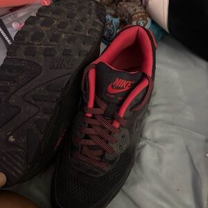 Nike Air Max Black and Pink Sneakers